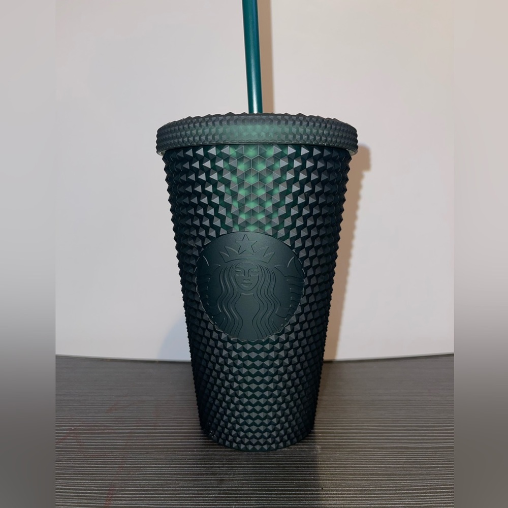 New!!! Starbucks, black/green matted cup tumbler, size grande